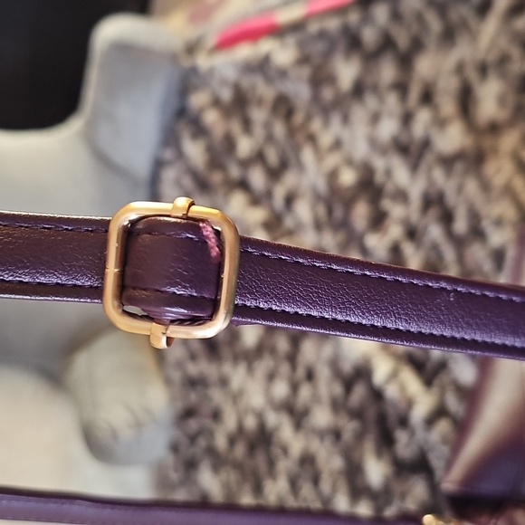 Purse - Picture 3 of 8